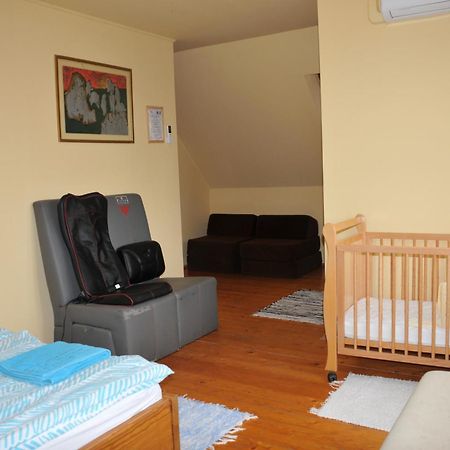 Casa Napsugar Panzio Bed & Breakfast Apostag Cameră foto