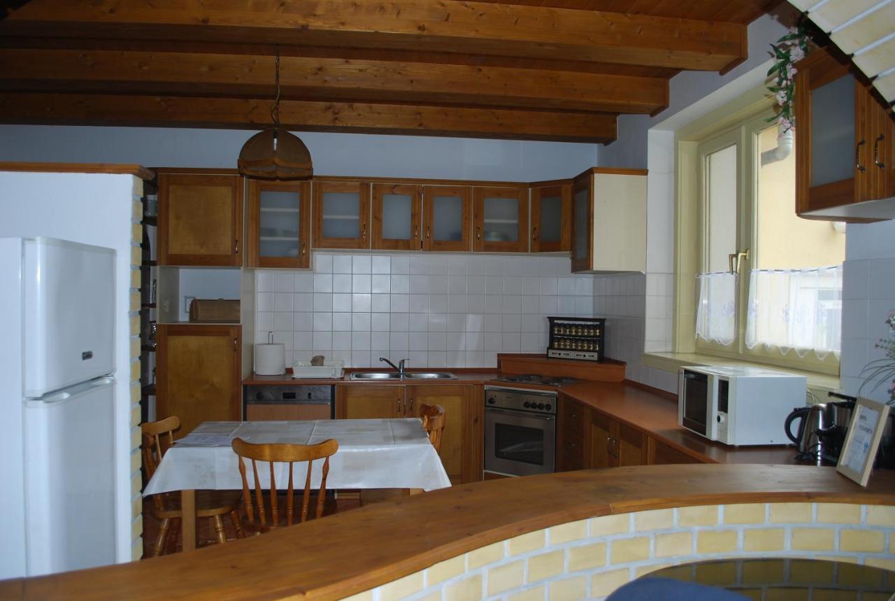 Casa Napsugar Panzio Bed & Breakfast Apostag Exterior foto