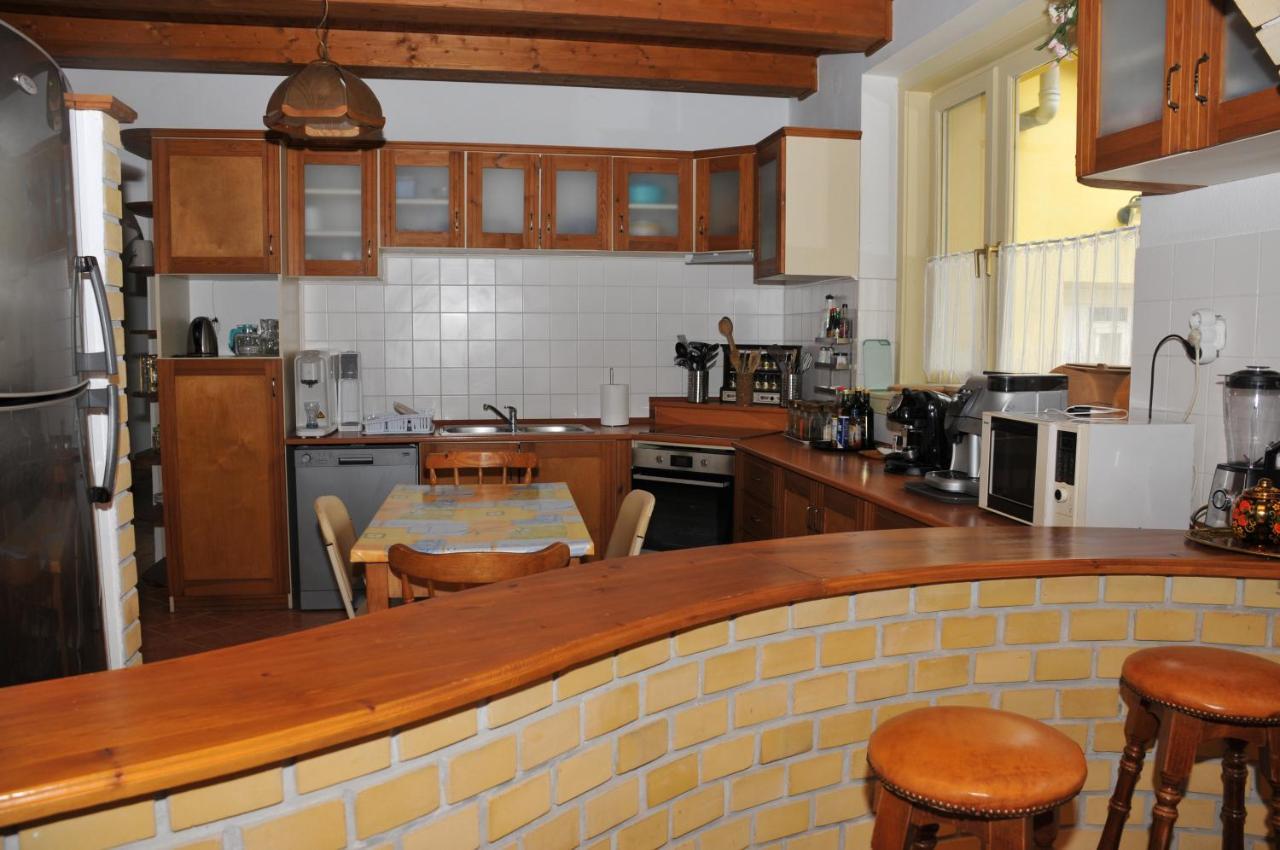 Casa Napsugar Panzio Bed & Breakfast Apostag Exterior foto